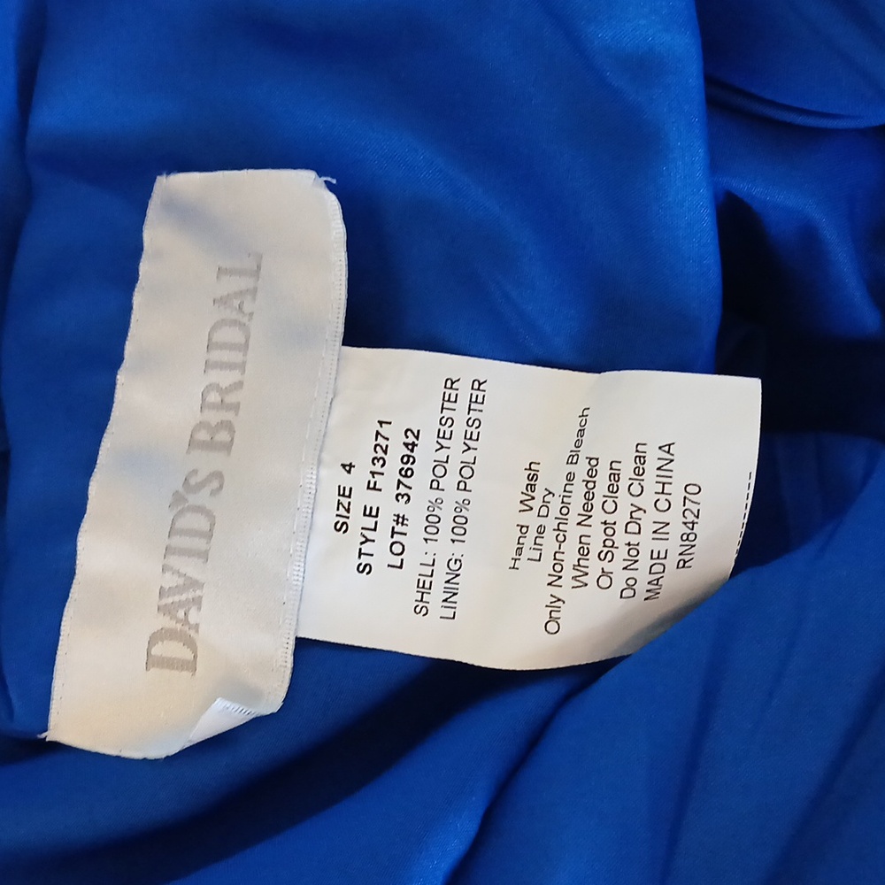David's Bridal Elegant Blue One-Shoulder Formal Floor-length Gown. Size 4 - Picture 17 of 17